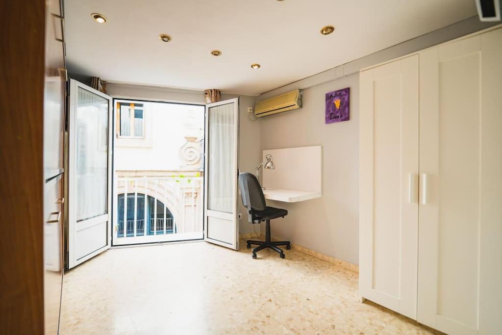 Espacioso En El Centro De La Ciudad Appartement